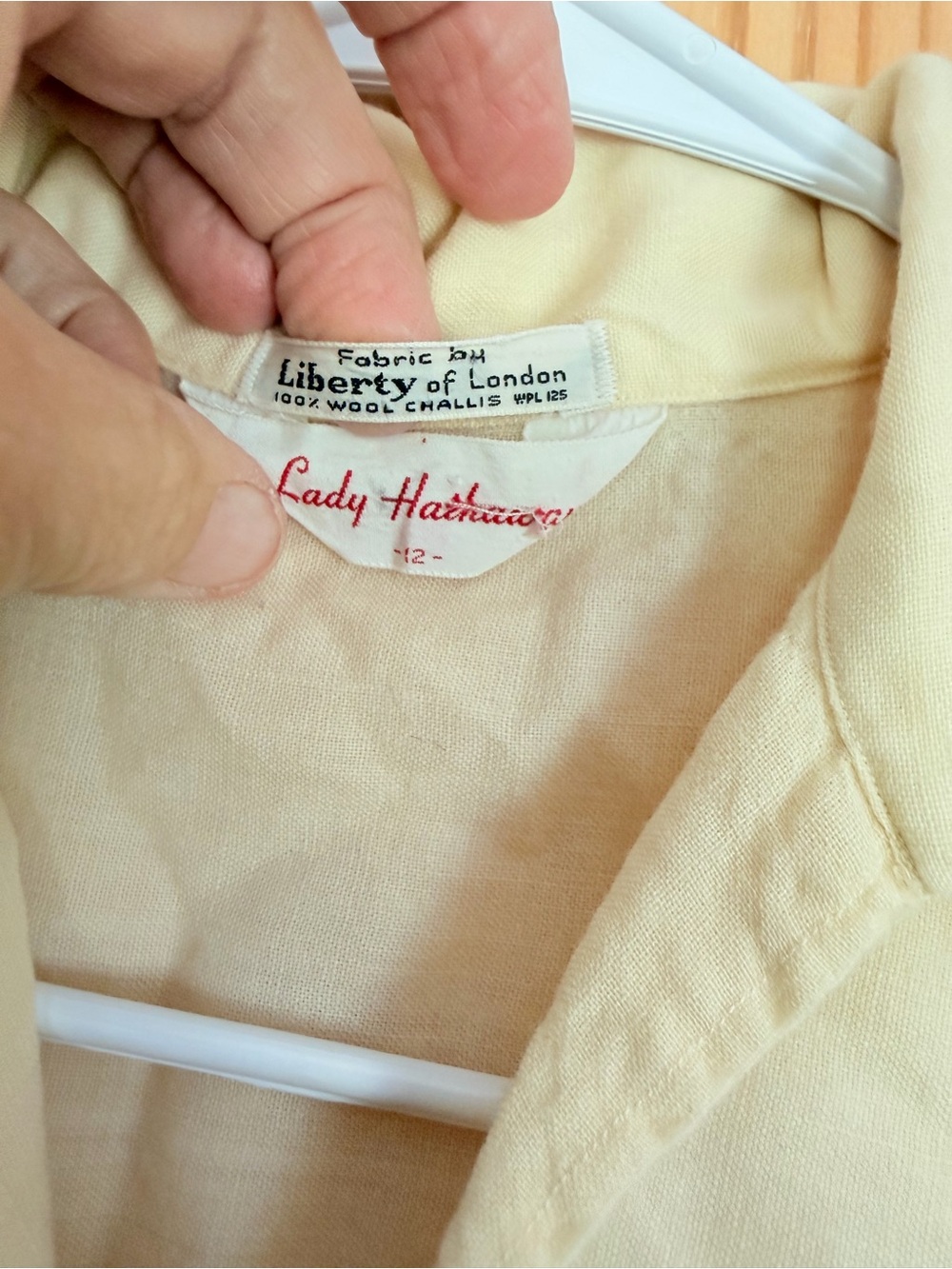 Vintage 60s Lady Hathaway Liberty of London 100% Wool Challis Butterfly Blouse - Picture 3 of 12